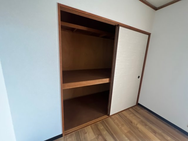 サンビレッヂ東辻井の収納