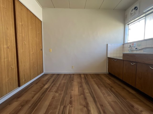 サンビレッヂ東辻井の居間・リビング