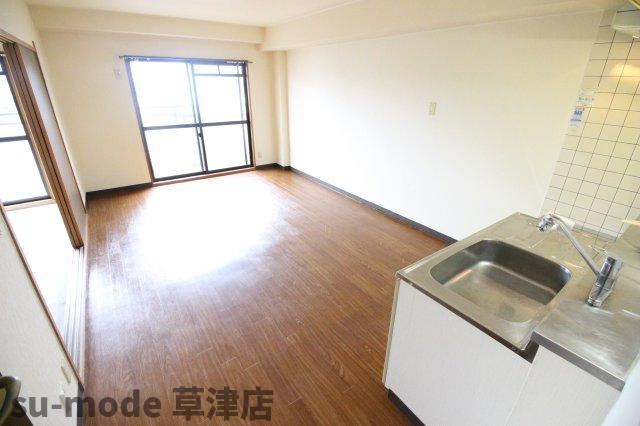 【居間・リビング】 | メゾン光風 | 使いやすいリビングです