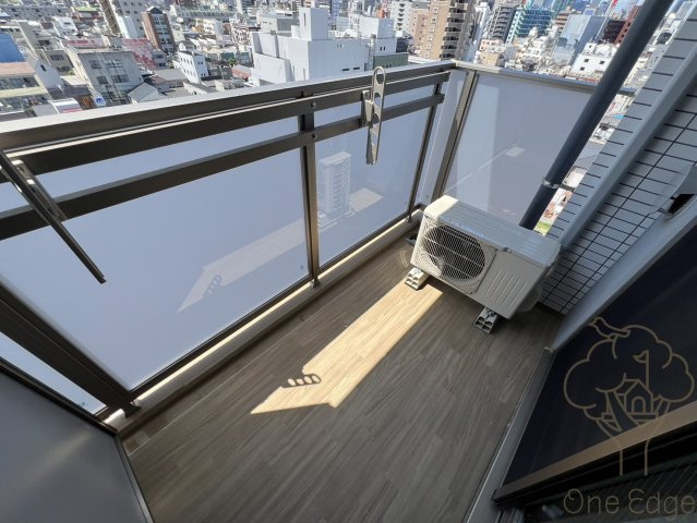 アドバンス大阪城北グレカーレのバルコニー