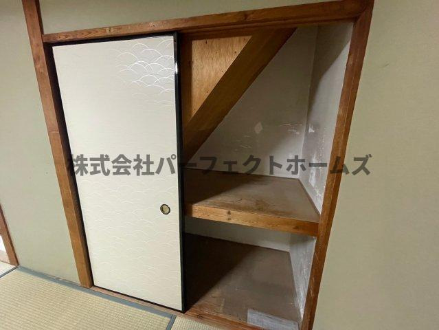 堀溝3丁目戸建　賃貸の収納|大きなものも収納できそうです