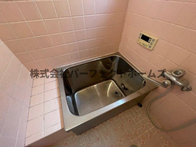 堀溝3丁目戸建　賃貸のキッチン|コンパクトなキッチンで掃除もラクラク