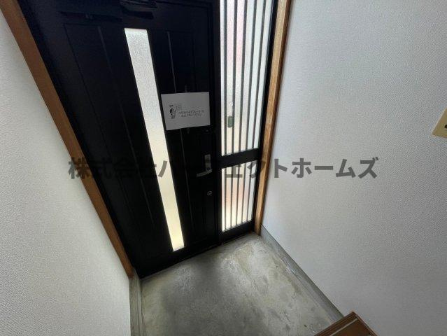 堀溝3丁目戸建　賃貸の玄関|きれいな玄関です