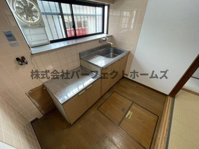 堀溝3丁目戸建　賃貸のロビー|ゆとりのあるロビーです