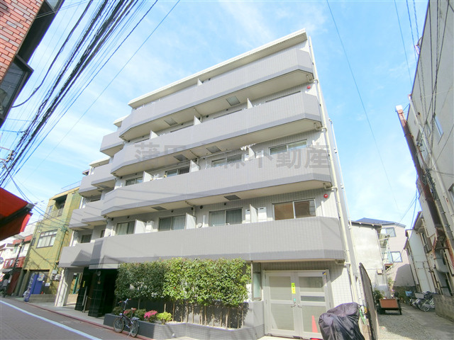 スカイコート蒲田弐番館の外観|2013年2月築　RC鉄筋コンクリート造5階建て1K～2DK総戸数40戸の人気分譲賃貸マンション
京急空港線糀谷駅近、京浜急行本線京急蒲田駅も徒歩圏内の東京都大田区南蒲田3丁目
