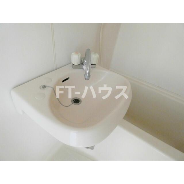 ロッキー鷺沼の洗面所