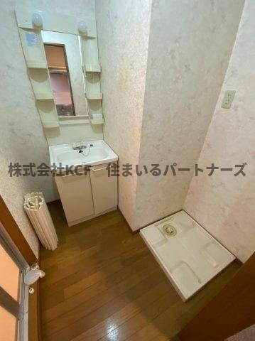 ドリームハウス3の独立洗面台|朝の支度にも助かる、独立の洗髪洗面化粧台