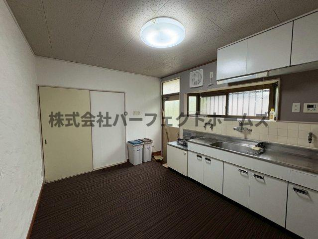 翠香園町戸建　賃貸のキッチン|キッチンでお料理をお楽しみください