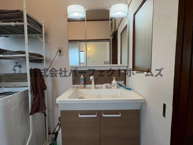 翠香園町戸建　賃貸の独立洗面台|独立洗面台、朝の身支度には欠かせません