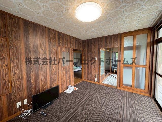 翠香園町戸建　賃貸の洋室|使い勝手のいい洋室です