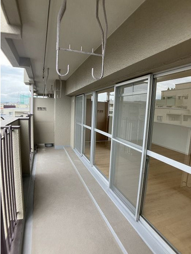 鳥飼リバーハイツのバルコニー|鳥飼リバーハイツ（2LDK）