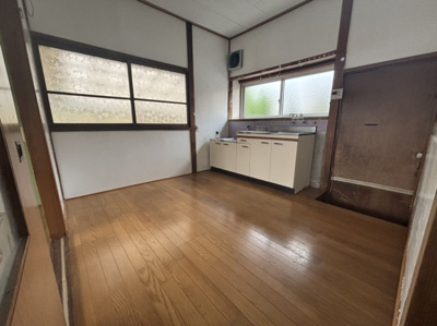 【居間・リビング】 | 御井町青木貸家