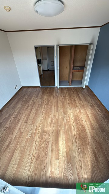 Surplus　One岩田の内装