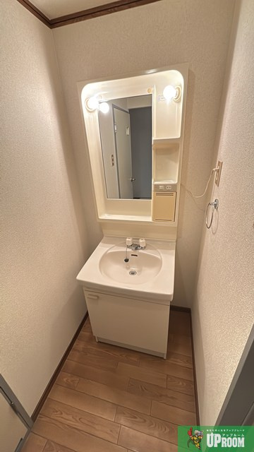 Surplus　One岩田の独立洗面台