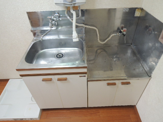 カツザワコーポBのキッチン|2口コンロ設置可【カツザワコーポB】