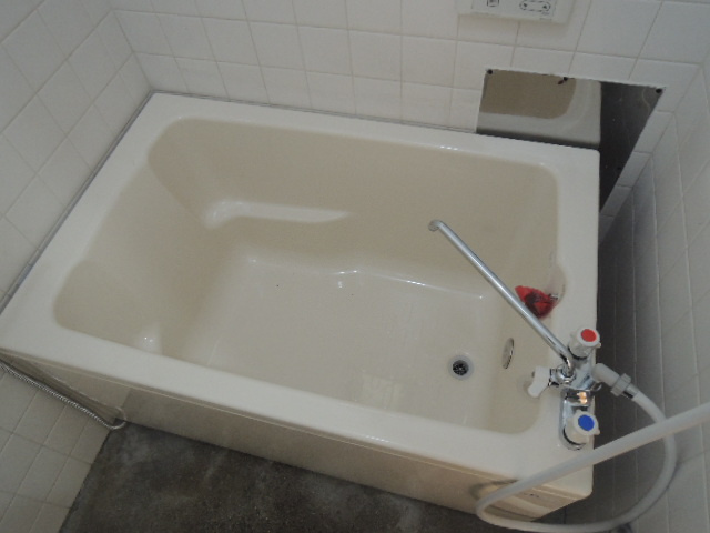 カツザワコーポBの浴室|風呂給湯工事完了【カツザワコーポB】