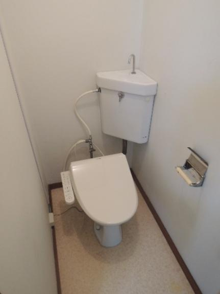 カツザワコーポBのトイレ|ウォシュレット完備【カツザワコーポB】