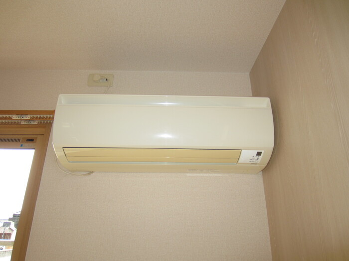 グランシャリオⅠ番館の設備|101 エアコン