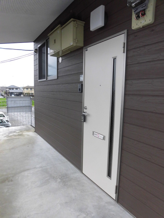 Cat boxのエントランス|201 玄関