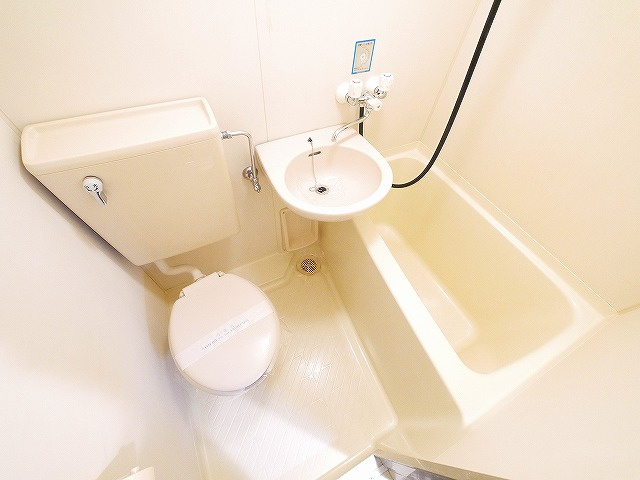 メゾンアンテルナ奈良の浴室|日々の暮らしに欠かせないお風呂です