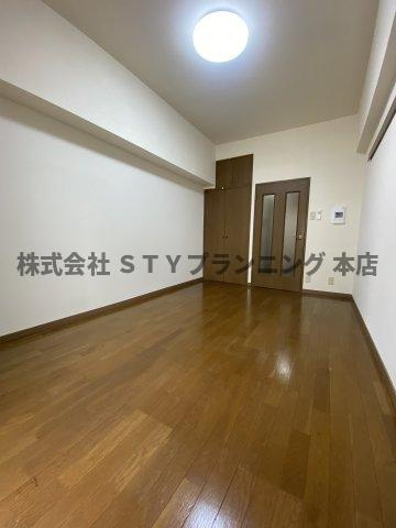 仲介手数料0円！エトワール大島の居間・リビング