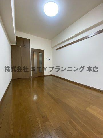 仲介手数料0円！エトワール大島の居間・リビング