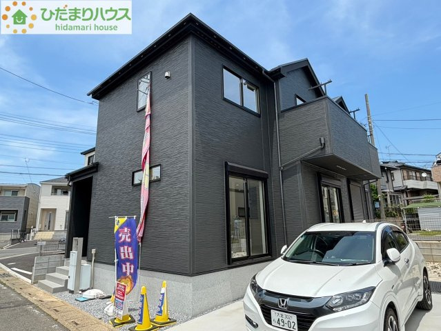 蓮田市蓮田　23-1期　新築一戸建て　リナージュ　01の駐車場