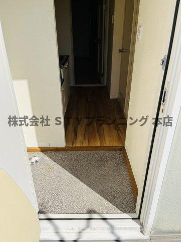 仲介手数料0円！スプリングコートの玄関