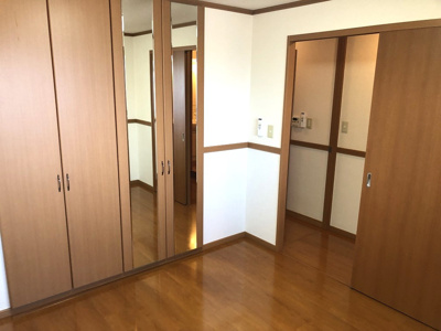【寝室】 | ディアフレンドＫＯＩＺＵＭＩ