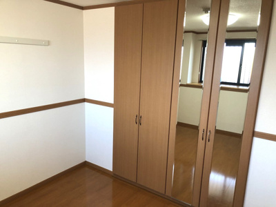 【寝室】 | ディアフレンドＫＯＩＺＵＭＩ