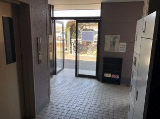 【エントランス】