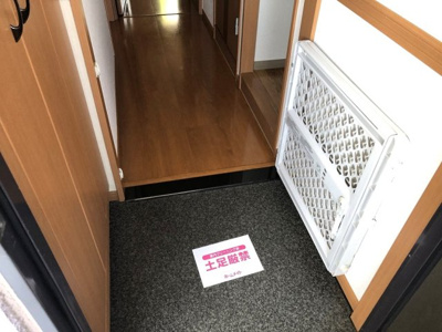 【玄関】 | ディアフレンドＫＯＩＺＵＭＩ