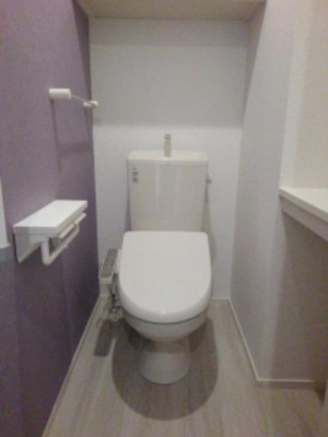 【トイレ】 | ポライトリーＢ | ゆったりとした空間のトイレです