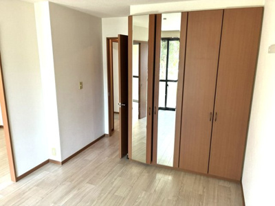 【洋室】 | サン・キャッスル