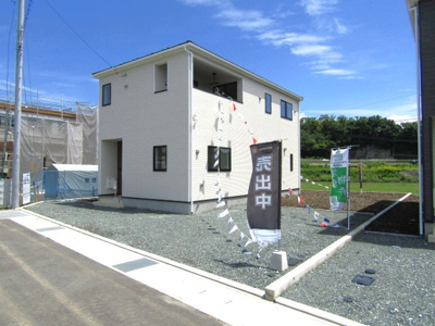 【駐車場】 | クレイドルガーデン韮崎市栄第2　1号棟 | 駐車スペースもあります