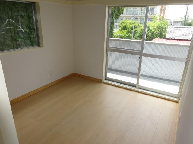 南国市立田　中古一戸建の洋室