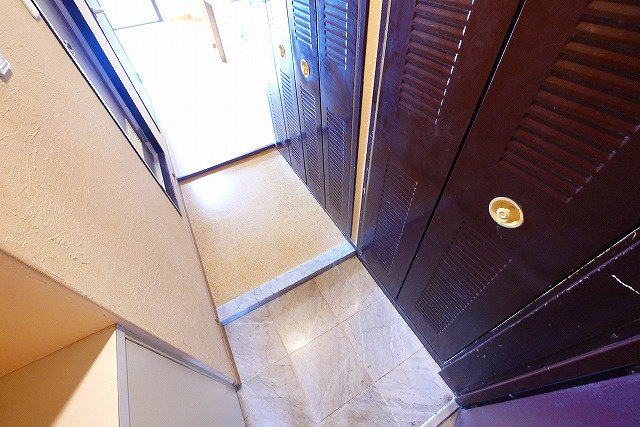 朝日プラザ奈良プレシオの玄関|シンプルで使いやすい玄関です