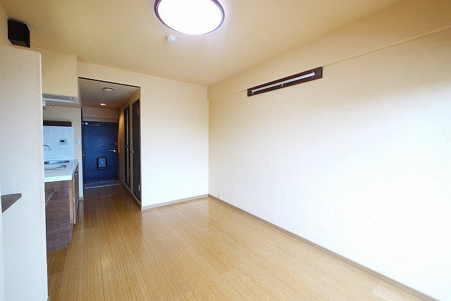 朝日プラザ奈良プレシオの洋室|スタンダードな洋室です