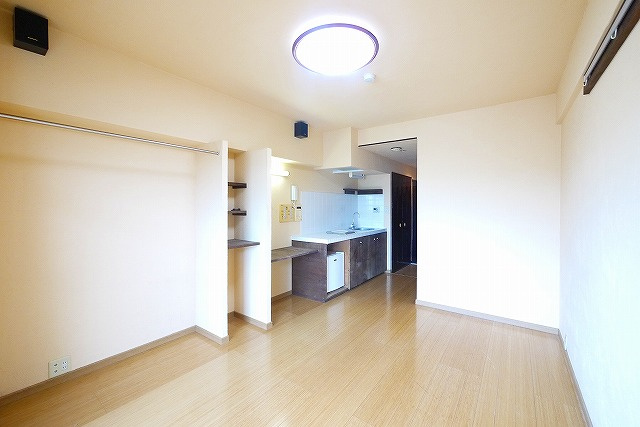 朝日プラザ奈良プレシオの洋室|ゆったりした洋室です