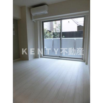 【居間・リビング】 | パークアクシス池上 | こちらの居間で趣味の時間をお楽しみください