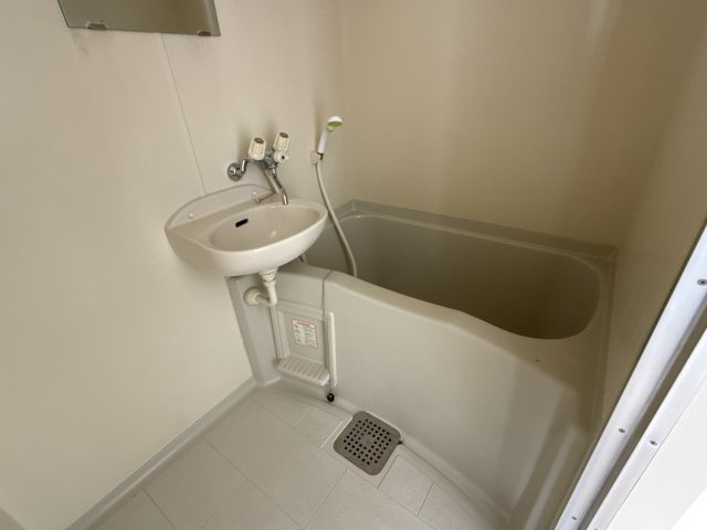 アゼリアの浴室