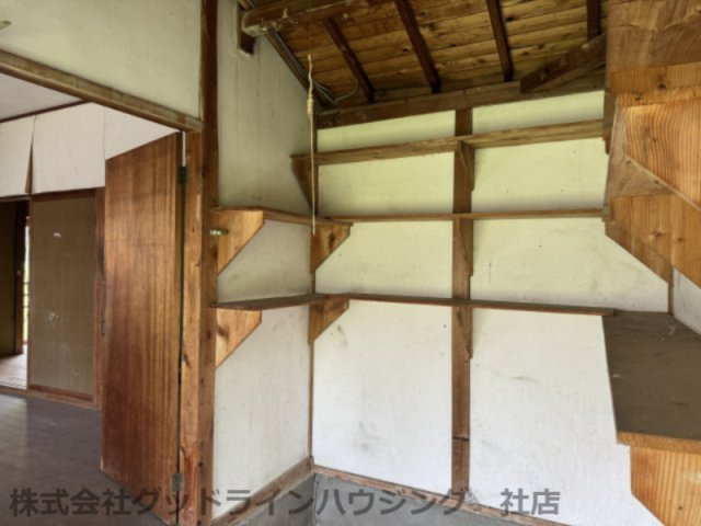 和田町戸建の収納|DK横納戸