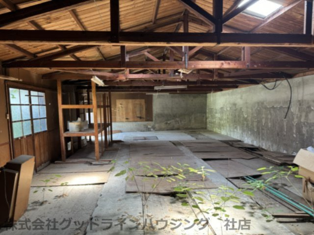 和田町戸建の収納|内部は広々としています
