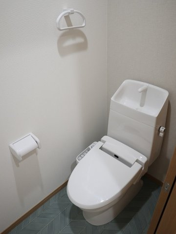 【トイレ】 | メゾン志麻 | キレイな個室空間です
