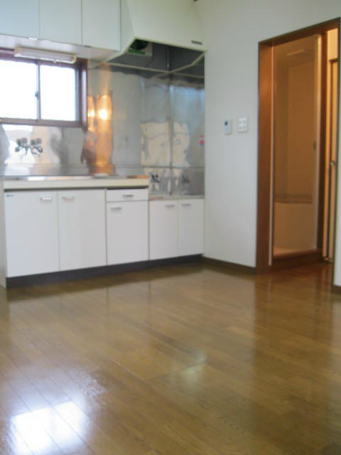 メゾンマルスの居間・リビング