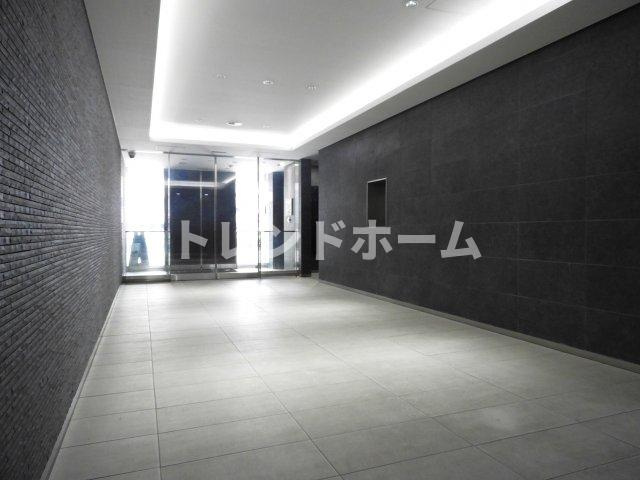 コンフォリア阿波座のエントランス|選べる家電プランあり！！