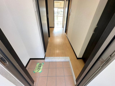 【玄関】 | プランドール三原 | ※写真と現状が異なる場合がございます
