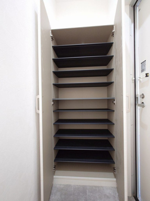 【玄関】 | Luce | 別号室の写真になります。現況優先。