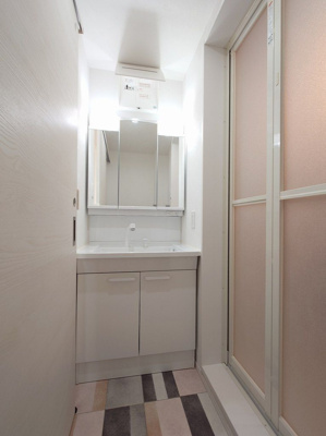 【洗面所】 | Luce | 別号室の写真になります。現況優先。