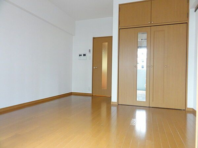 【居間・リビング】 | ピュアドームティアラ大手門 | 別号室の写真になります。現況優先。